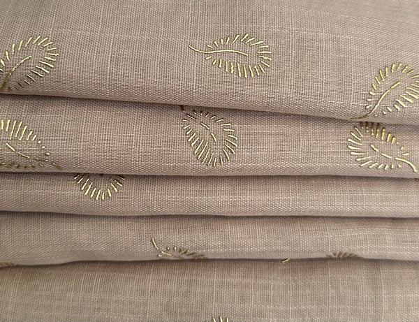 Dusty Gold Premium lawn-leaves